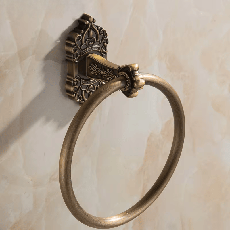 REGAL BRASS TOWEL RING