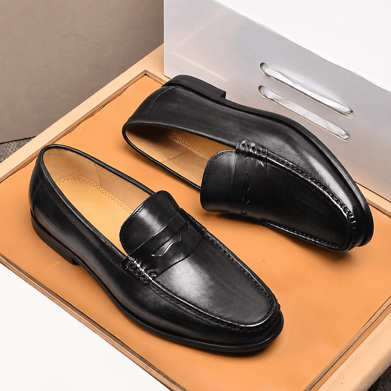 Dominion Cowhide Loafers