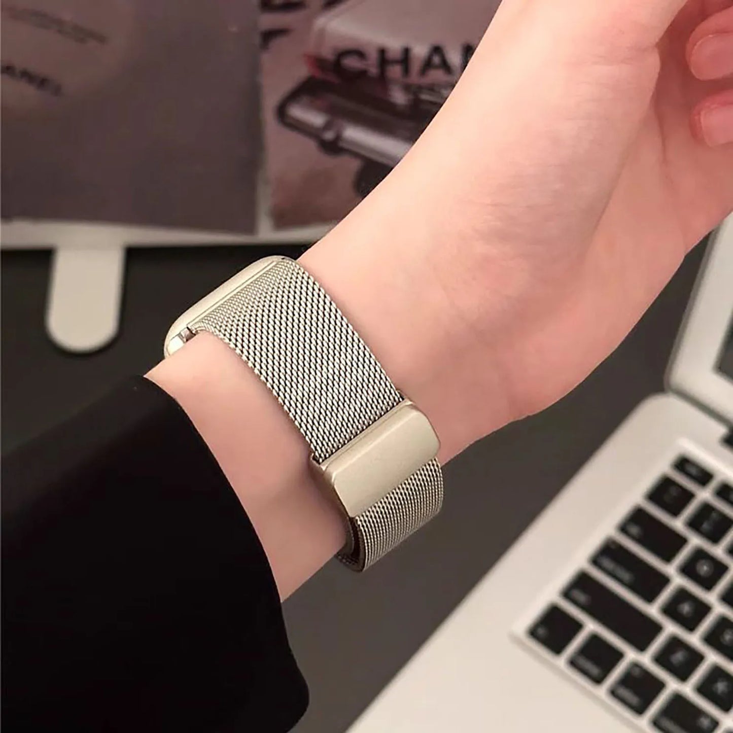 MagnetMount™ Apple Watch Band