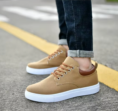 NOMAD CANVAS SNEAKERS