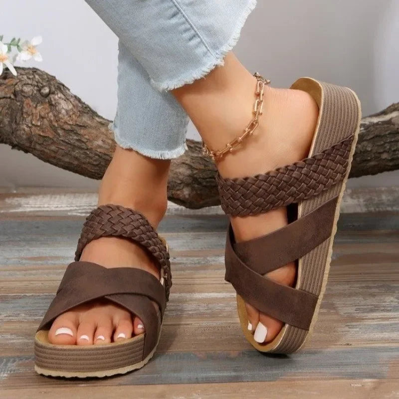 WILLOW SANDALS