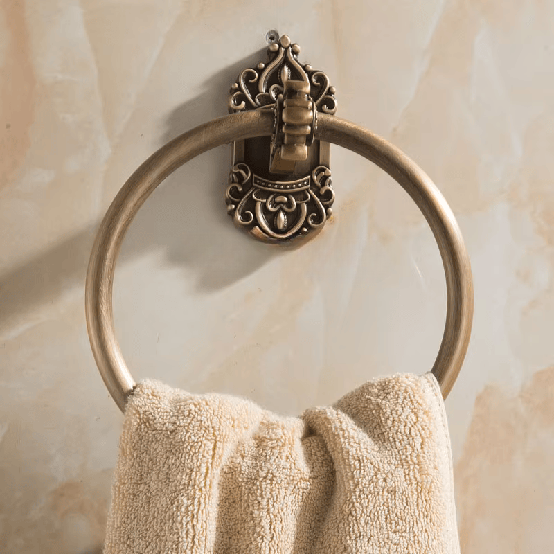 REGAL BRASS TOWEL RING